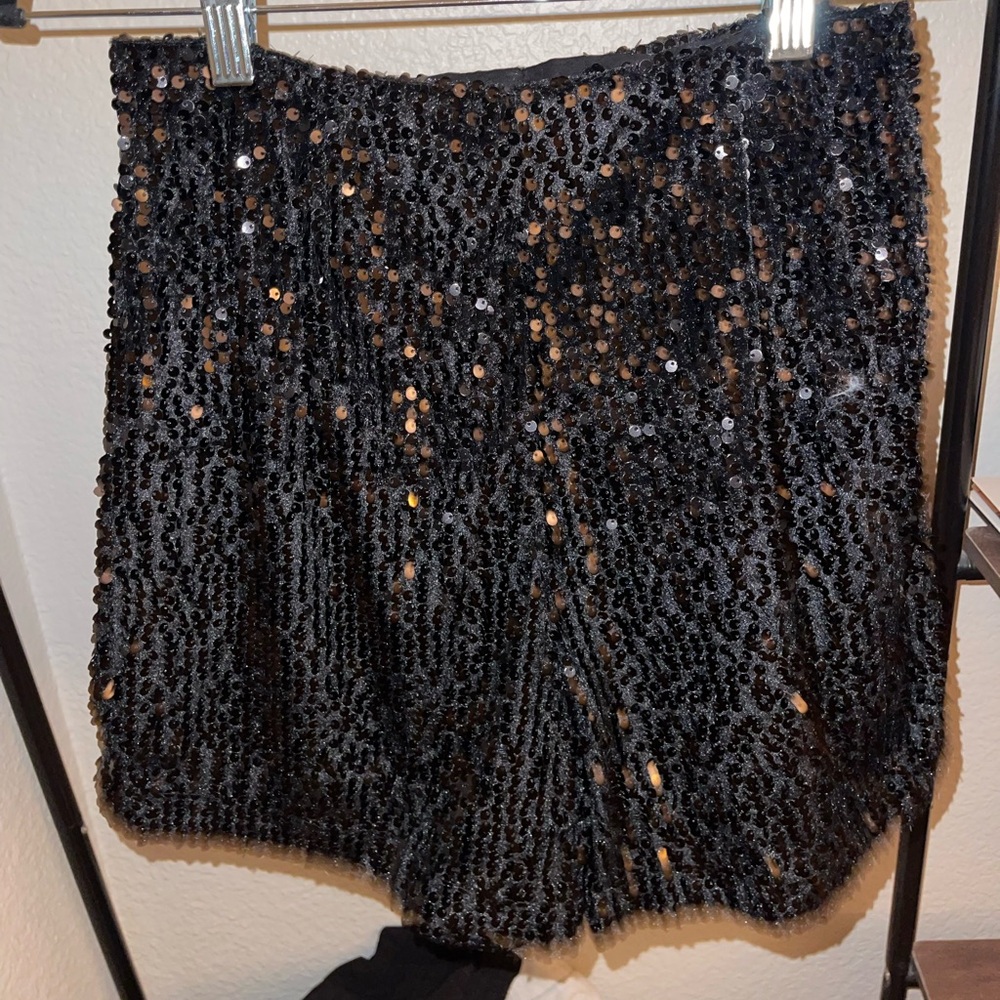 Zara Black Sequin High-waisted Shorts Size XS NWT - Picture 2 of 3